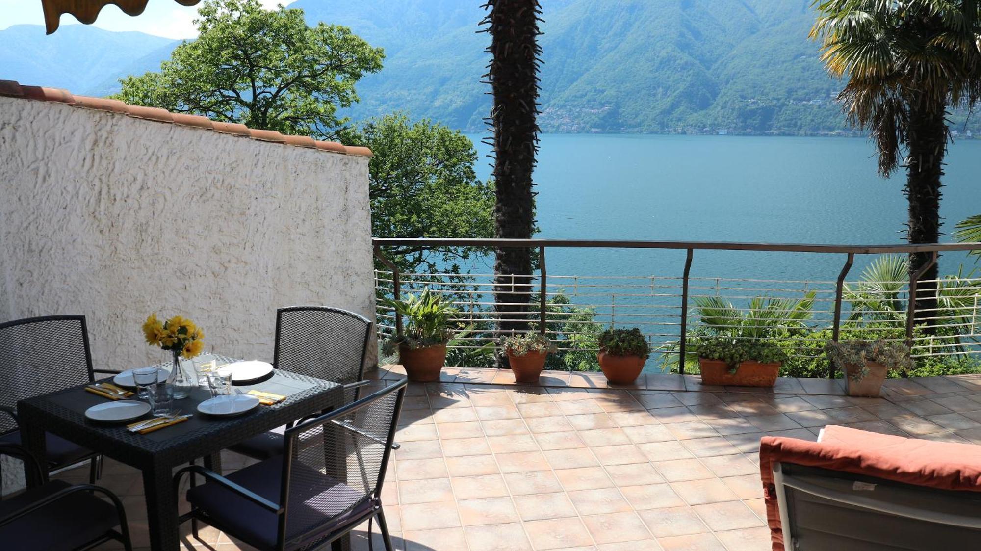 Pino Lago MaggioreCasa Roccia公寓 外观 照片